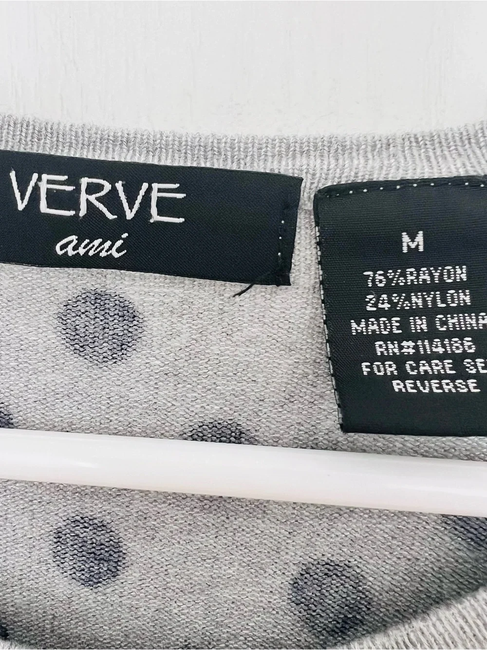 ✨ Verve Ami Light Gray Polka Dot Knit Top M Pinup Fun & Flirty Retro Vibes